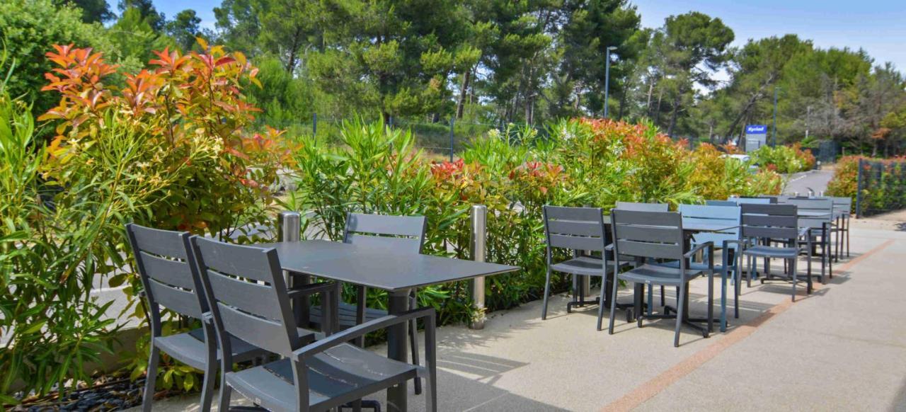 Kyriad - Plan De Campagne Aparthotel