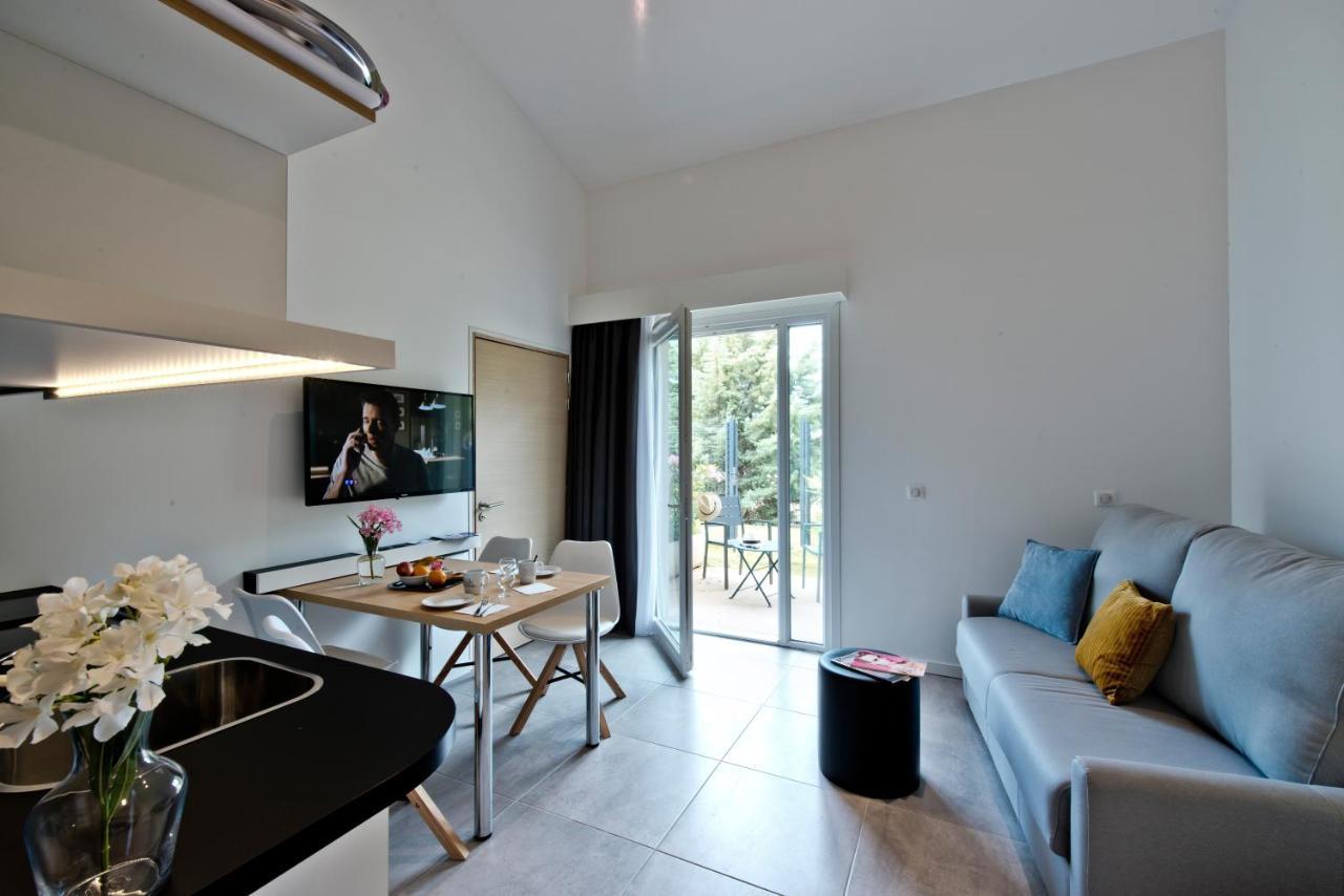 Aparthotel Kyriad - Plan De Campagne
