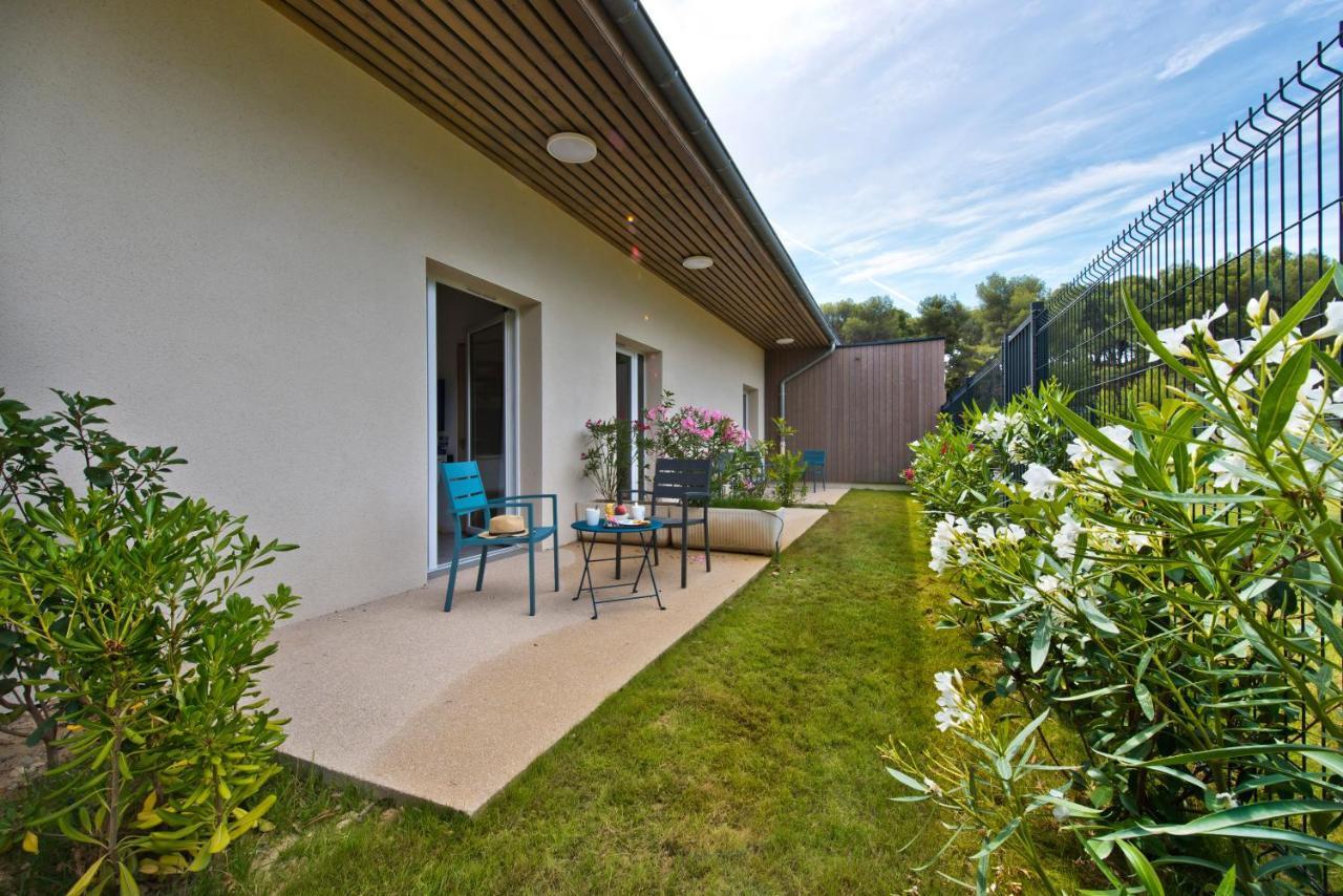 Kyriad - Plan De Campagne Aparthotel